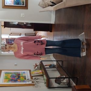 JORDANN “ALWAYS LATE” SMALL DISTRESSED TOP